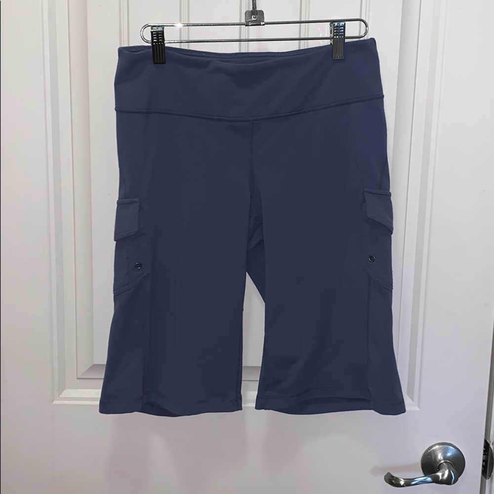 Athleta Dipper Bermuda shorts size Small